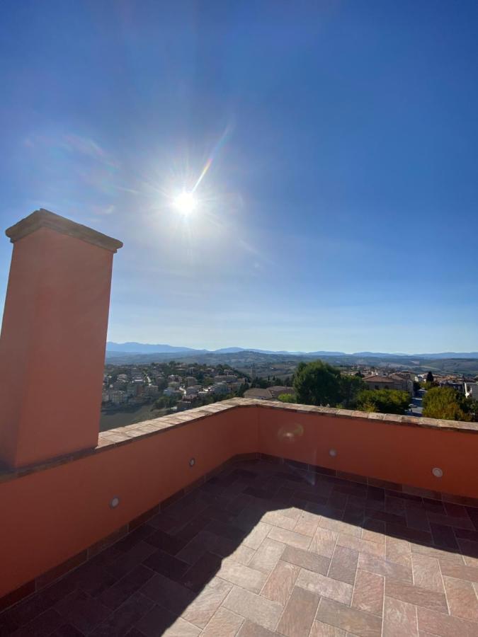 B&B Terrazza Sul Borgo Mogliano ภายนอก รูปภาพ